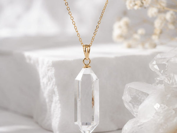 How to Wear a Clear Quartz Necklace for Everyday Energy