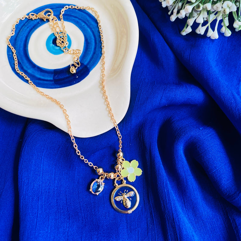 Bee Blossom Pendant Necklace | 18K Gold Plated, Waterproof & Anti-Tarnish